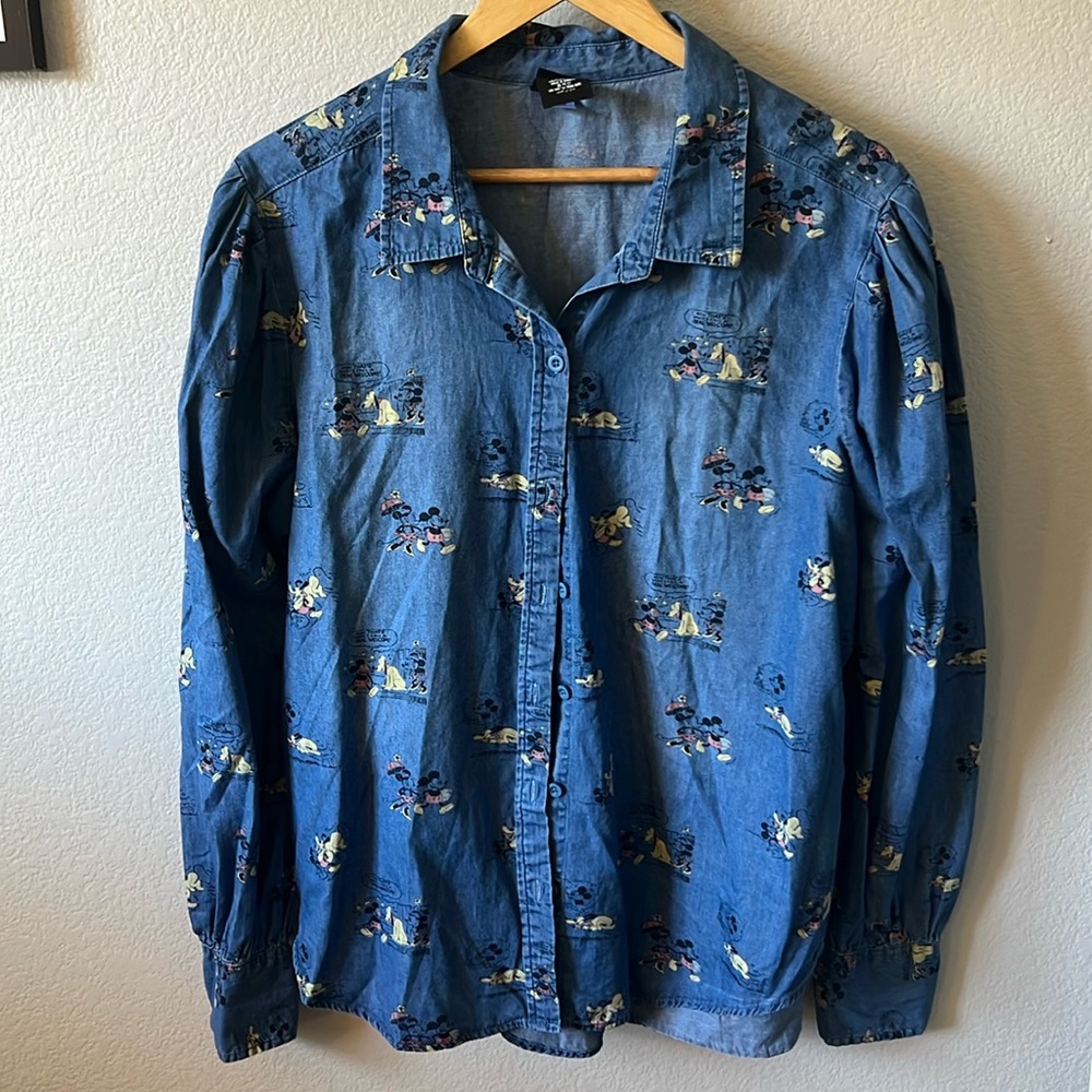 Disney Mickey and Minnie Denim Long Sleeve woven button up Size XL —Her Universe